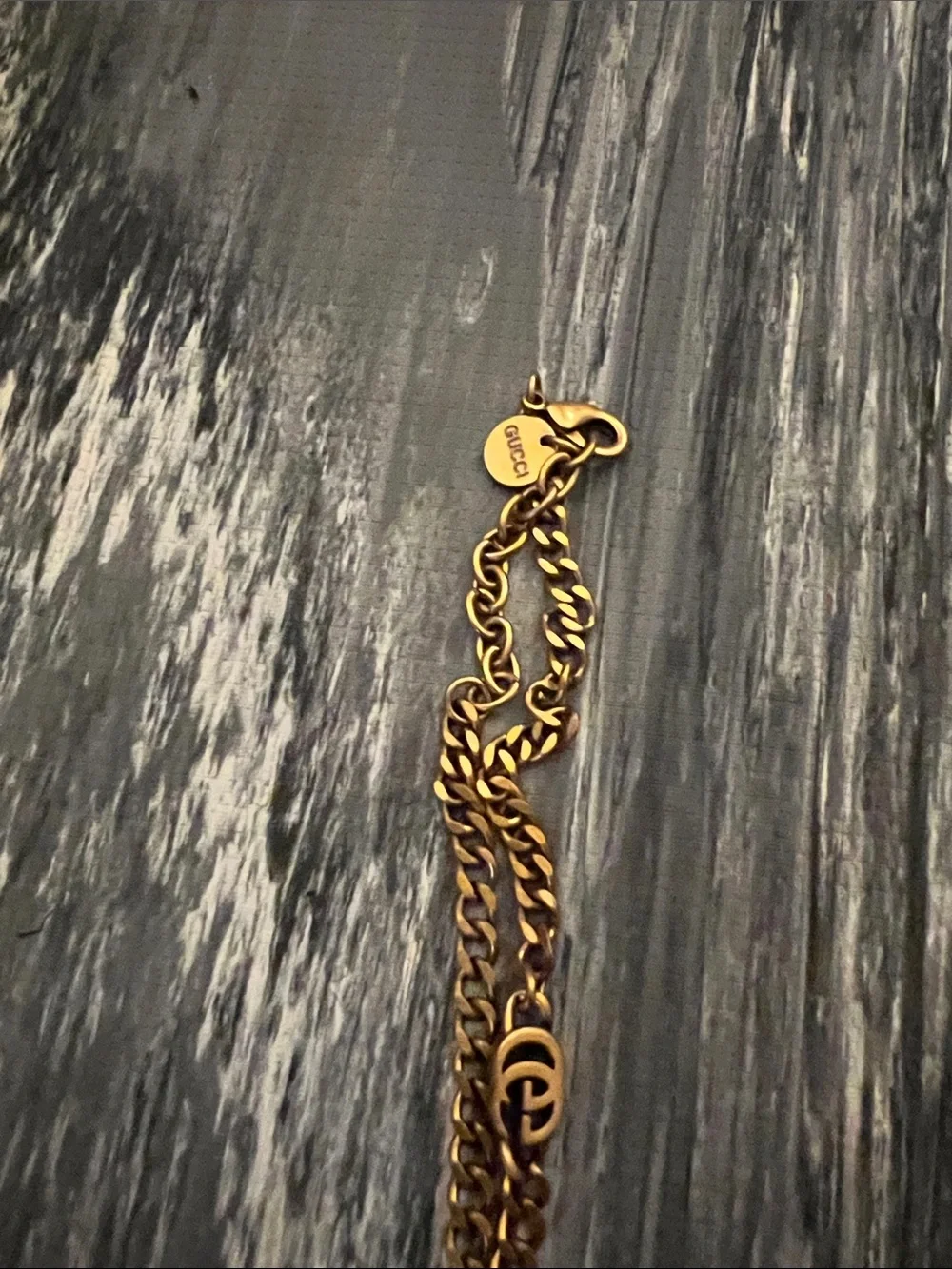 Gucci Gold-Tone Chain Necklace with Pink Flower Pendant - Picture 3 of 3